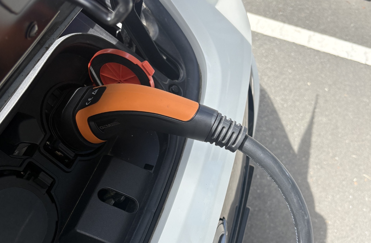 GST2T2OR5M EV Power Type 2 To Type 2 Lead, 22kW_32 Amp, 1P_3P (Black_Orange GS)